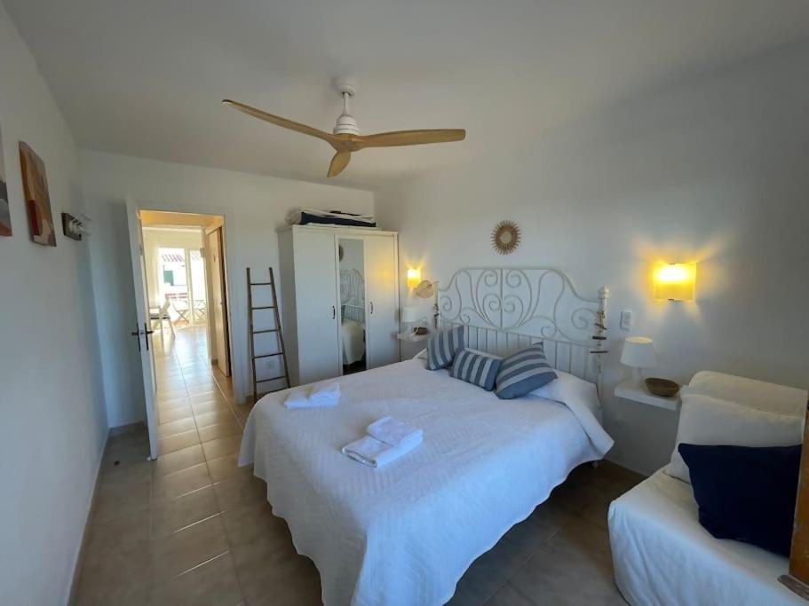 Algaiarens Apto Con Piscina Y Junto A La Playa Cala'N Blanes  Eksteriør billede
