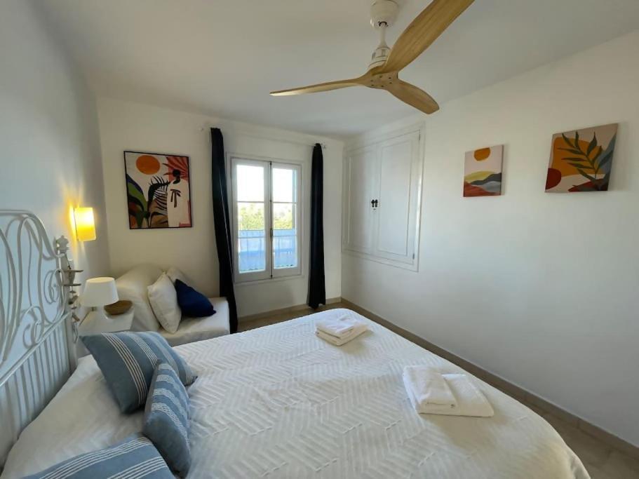 Algaiarens Apto Con Piscina Y Junto A La Playa Cala'N Blanes  Eksteriør billede