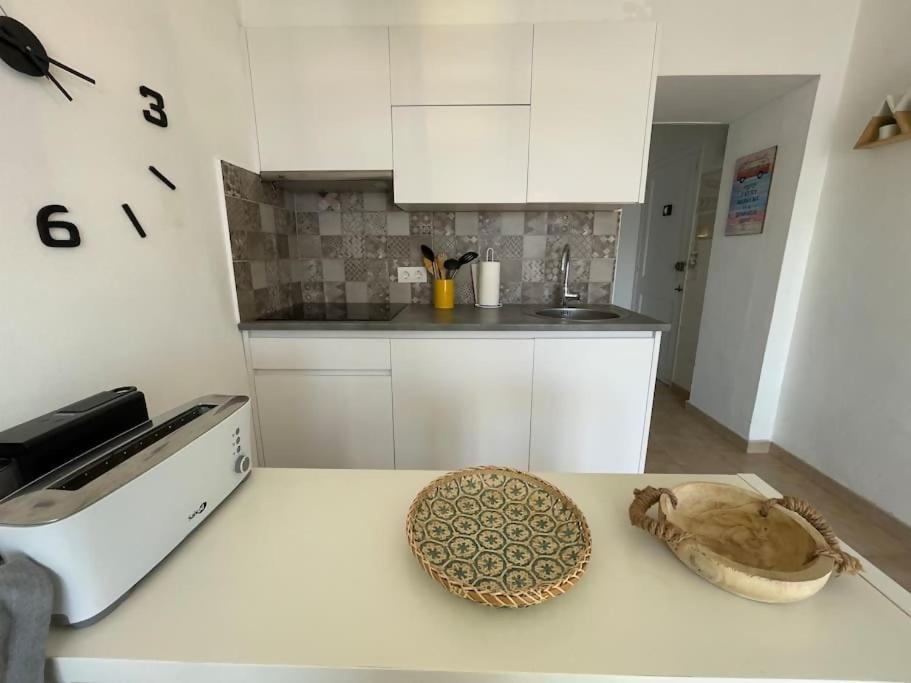 Algaiarens Apto Con Piscina Y Junto A La Playa Cala'N Blanes  Eksteriør billede