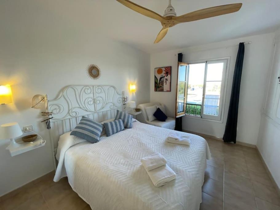 Algaiarens Apto Con Piscina Y Junto A La Playa Cala'N Blanes  Eksteriør billede